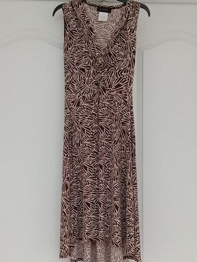 B. Smart Brown & Cream Sleeveless Maxi Dress with Front Ring
